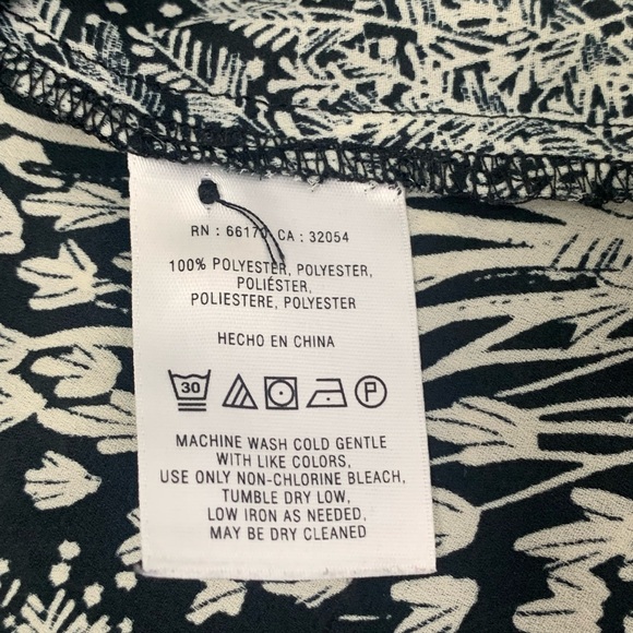 Anthropologie HD in Paris Woodland Ruffle Picea Top - Picture 8 of 8